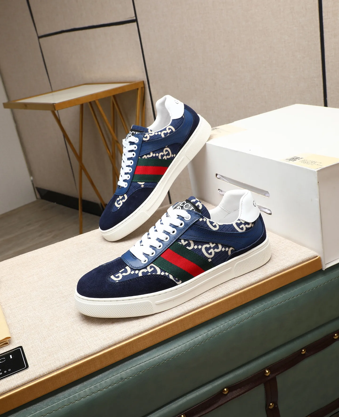 Men's men's shoes 💰440 GUCCI🔍🔍The latest model is on sale at the same time at the counter. Original calfskin imported from Italy, genuine leather lining, (high-end, noble, and classy) with exquisite workmanship. Sole: Original sole provided by the original factory, ⚠Exclusive double-layer movable molded sole super comfortable⚠, real shot 🎬The real thing is better🔍🔍"High quality·Follow the order" Code number 38-44